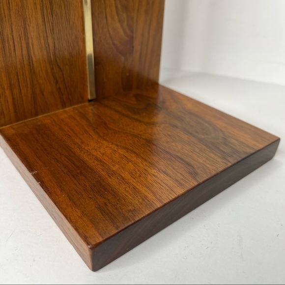 Mid-Century Modern Pair of Wooden Bookends with Gold Plated Religious Cross - Picture 5 of 13